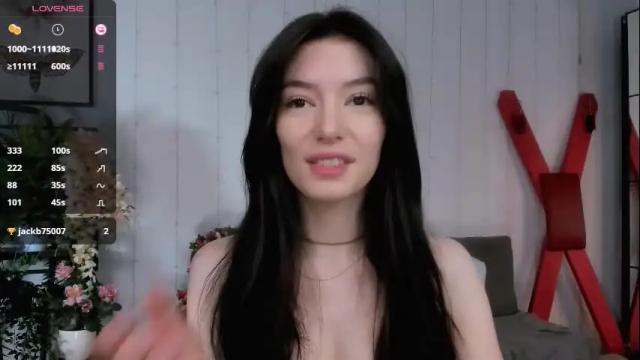 Image 2 of julietaromaniss Stream on Chaturbate on 14 days ago