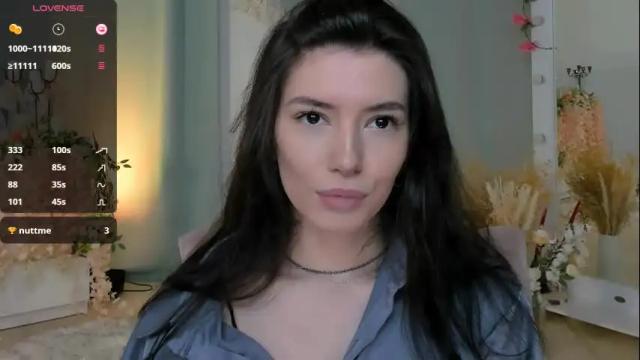 Image 3 of julietaromaniss Stream on Chaturbate on 1 day ago