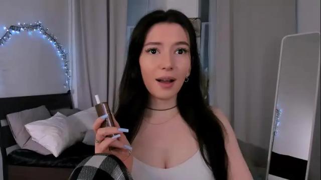 Image 3 of julietaromaniss Stream on Chaturbate on 8 months ago