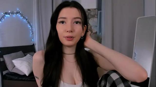 Image 7 of julietaromaniss Stream on Chaturbate on 8 months ago