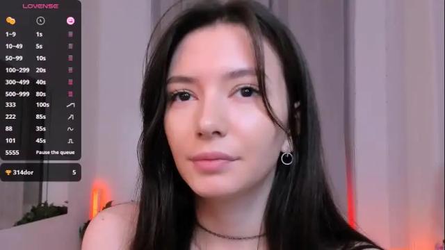 Image 4 of julietaromaniss Stream on Chaturbate on 7 months ago