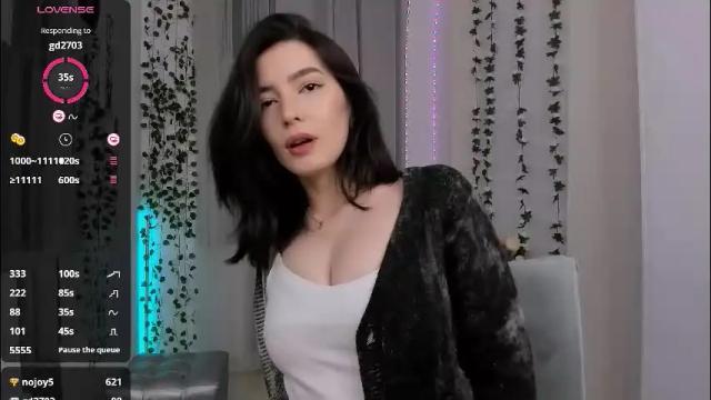 Image 7 of julietaromaniss Stream on Chaturbate on 26 days ago