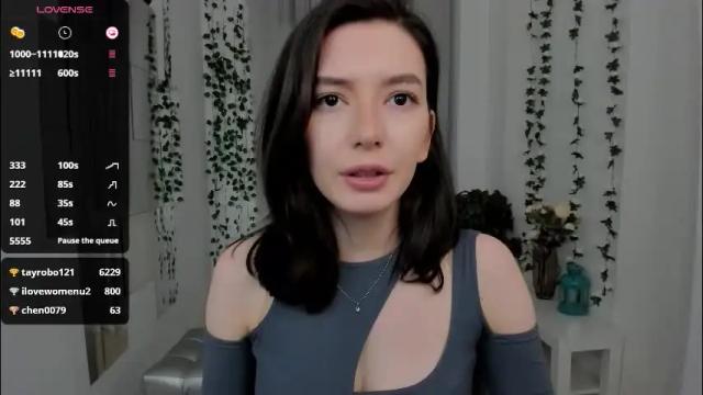Image 2 of julietaromaniss Stream on Chaturbate on 25 days ago