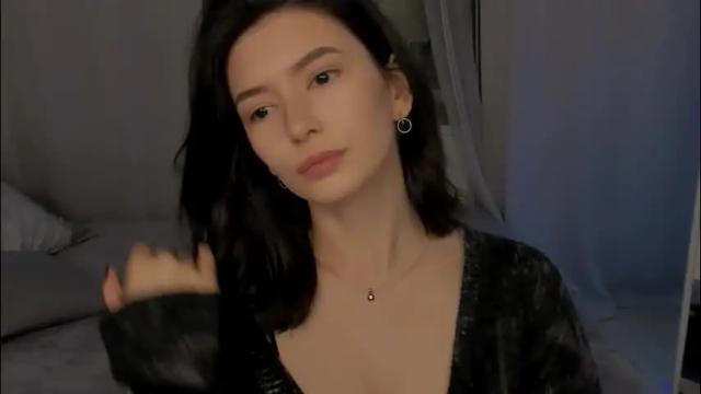 Image 2 of julietaromaniss Stream on Chaturbate on 23 days ago