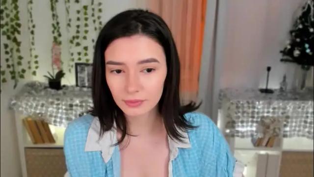 Image 8 of julietaromaniss Stream on Chaturbate on 14 days ago