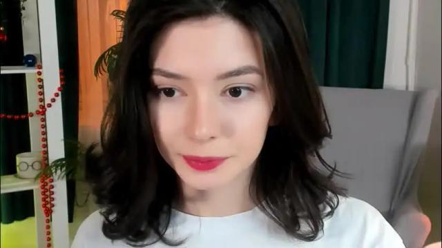 Image 2 of julietaromaniss Stream on Chaturbate on 15 days ago