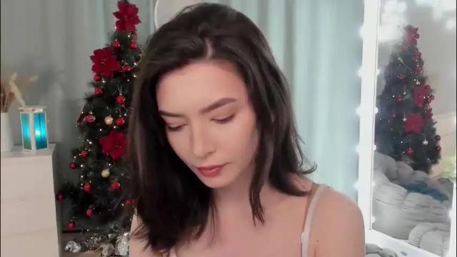 Image 11 of julietaromaniss Stream on Chaturbate on 13 days ago