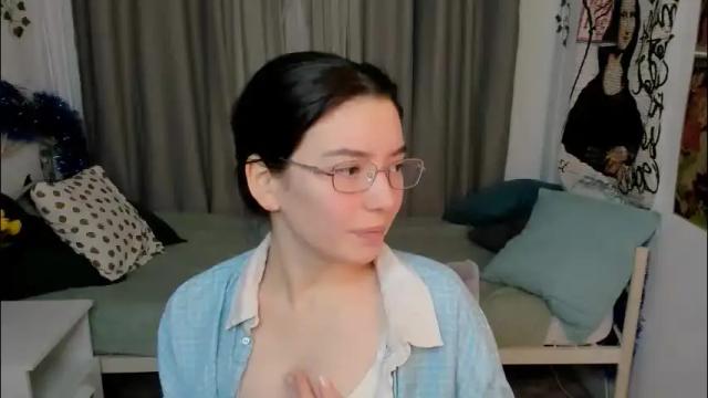 Image 12 of julietaromaniss Stream on Chaturbate on 4 days ago