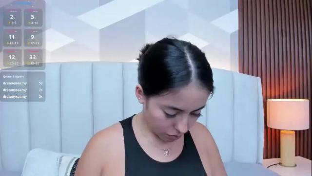 Image 4 of julietasantos__ Stream on Chaturbate on 1 month ago