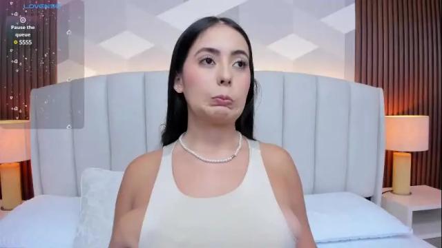 Image 12 of julietasantos__ Stream on Chaturbate on 1 month ago