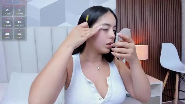 Image 4 of julietasantos__ Stream on Chaturbate on 1 month ago