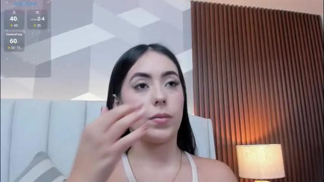 Image 6 of julietasantos__ Stream on Chaturbate on 28 days ago