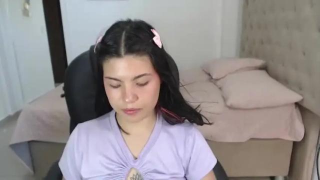 Image 7 of julietauzumaki Stream on Chaturbate on 17 months ago