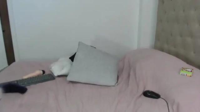 Image 10 of julietauzumaki Stream on Chaturbate on 17 months ago