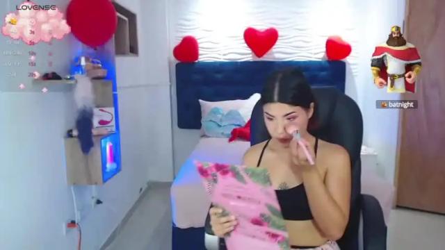 Image 10 of julietauzumaki Stream on Chaturbate on 16 months ago