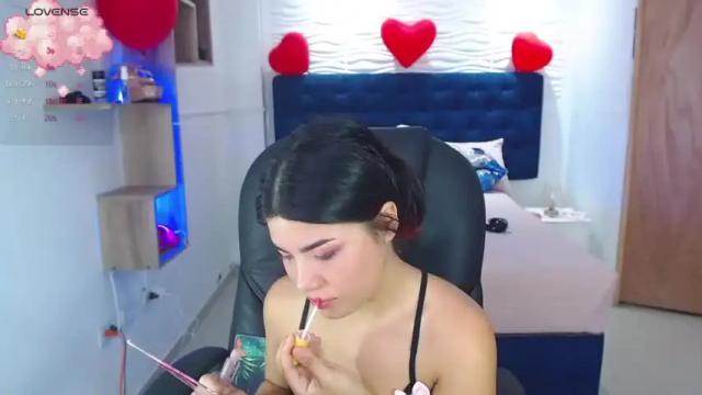 Image 3 of julietauzumaki Stream on Chaturbate on 16 months ago