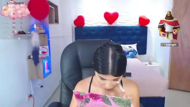 Image 8 of julietauzumaki Stream on Chaturbate on 16 months ago