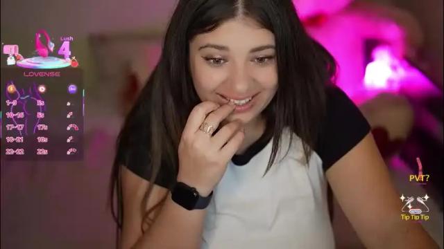 Image 4 of julietdream Stream on Chaturbate on 2 months ago