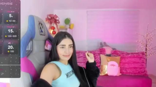 Image 2 of julietha_dubois Stream on Chaturbate on 14 months ago