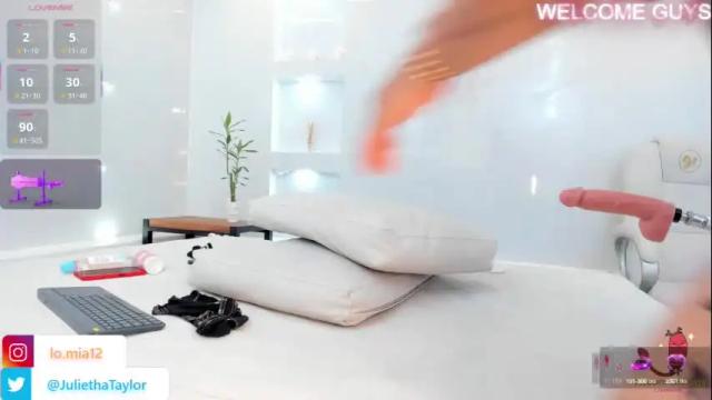 Image 7 of julietha_taylor Stream on Chaturbate on 23 days ago