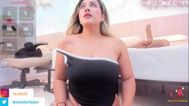 Image 12 of julietha_taylor Stream on Chaturbate on 2 months ago