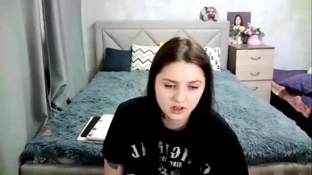 Image 7 of julietkalen Stream on Chaturbate on 13 months ago