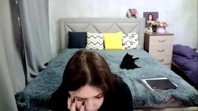 Image 10 of julietkalen Stream on Chaturbate on 13 months ago