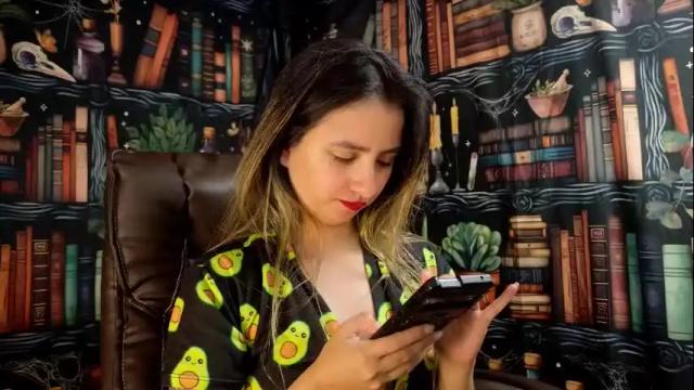 Image 10 of julietta__jackson Stream on Chaturbate on 2 months ago