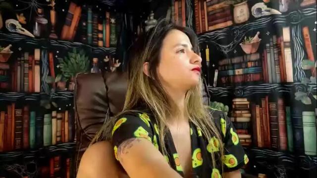 Image 8 of julietta__jackson Stream on Chaturbate on 2 months ago