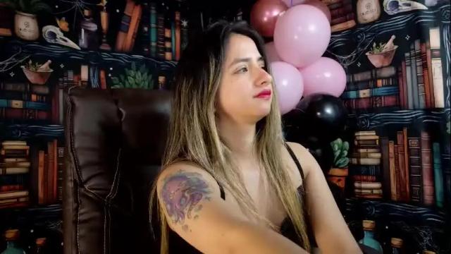 Image 11 of julietta__jackson Stream on Chaturbate on 2 months ago