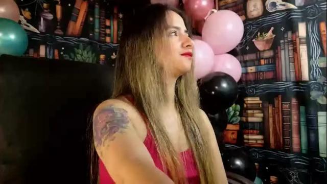 Image 3 of julietta__jackson Stream on Chaturbate on 2 months ago