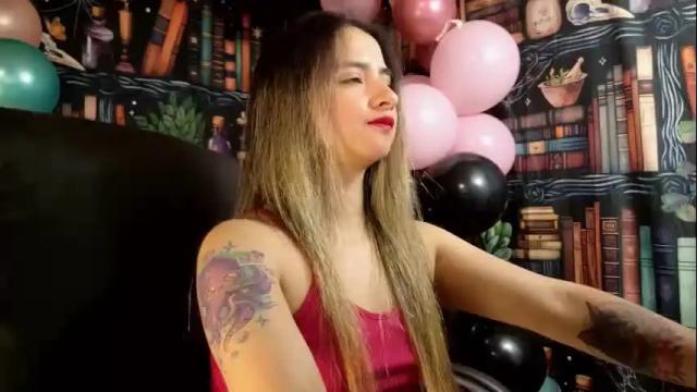 Image 4 of julietta__jackson Stream on Chaturbate on 2 months ago