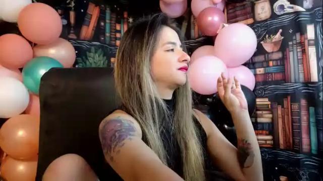 Image 4 of julietta__jackson Stream on Chaturbate on 1 month ago