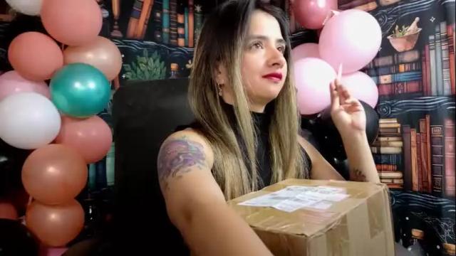 Image 7 of julietta__jackson Stream on Chaturbate on 1 month ago