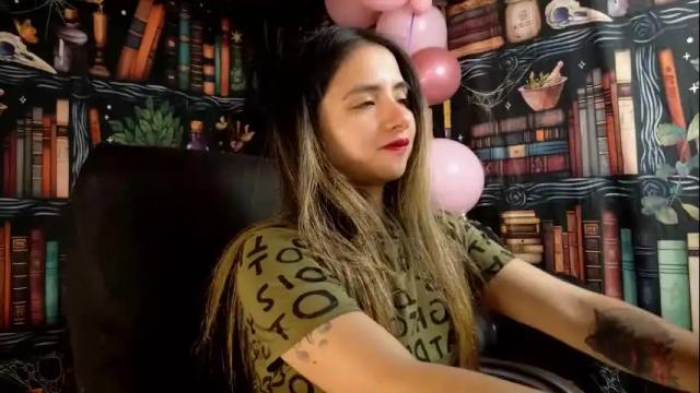Image 2 of julietta__jackson Stream on Chaturbate on 1 month ago