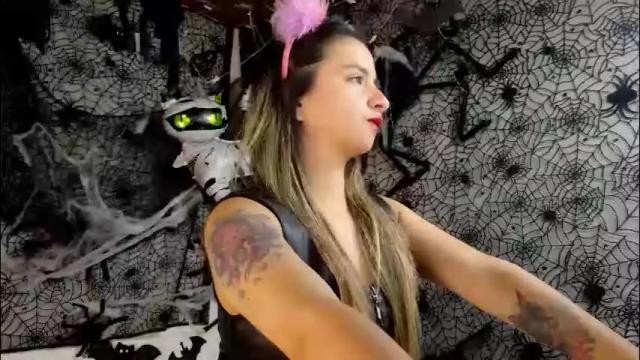 Image 7 of julietta__jackson Stream on Chaturbate on 15 hours ago