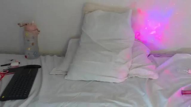 Image 7 of julietta_dooren Stream on Chaturbate on 13 months ago