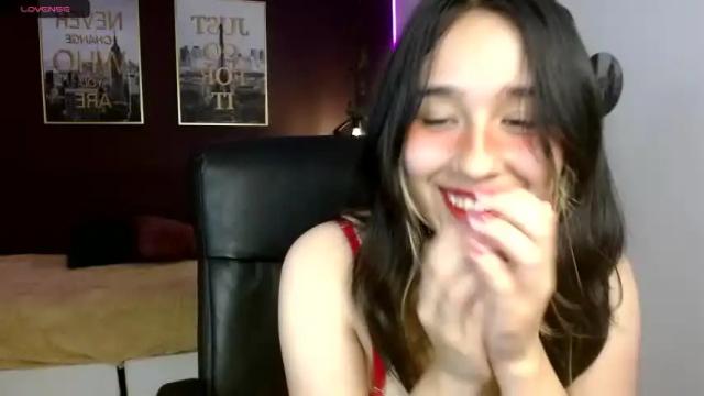 Image 8 of juliettawright1 Stream on Chaturbate on 17 months ago