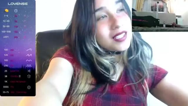 Image 6 of juliettawright1 Stream on Chaturbate on 16 months ago