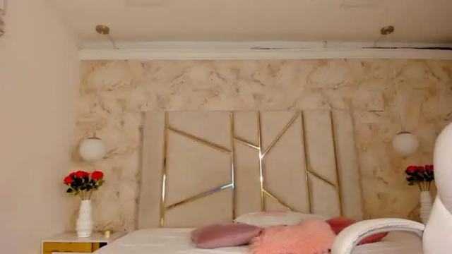 Image 2 of juliette_moon1 Stream on Chaturbate on 15 months ago