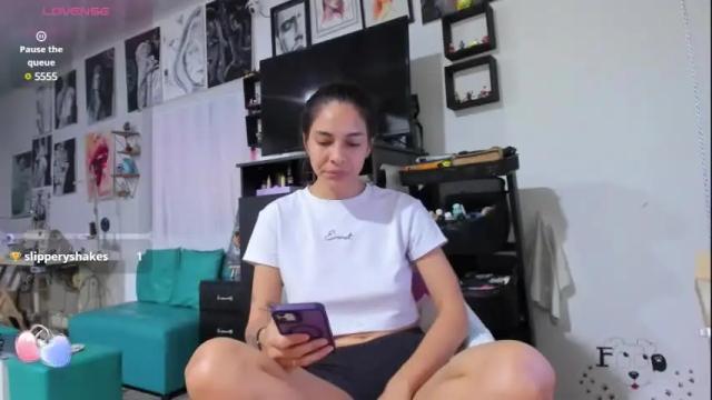 Image 11 of juliette_sweet05 Stream on Chaturbate on 2 months ago