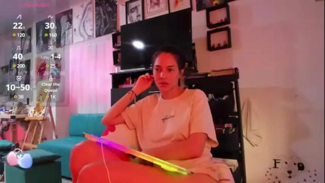 Image 10 of juliette_sweet05 Stream on Chaturbate on 1 month ago