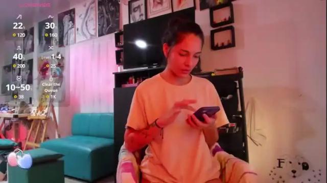 Image 12 of juliette_sweet05 Stream on Chaturbate on 1 month ago
