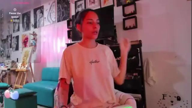 Image 2 of juliette_sweet05 Stream on Chaturbate on 1 month ago