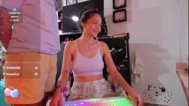 Image 12 of juliette_sweet05 Stream on Chaturbate on 1 month ago