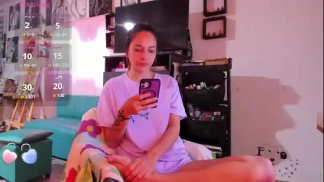 Image 3 of juliette_sweet05 Stream on Chaturbate on 1 month ago