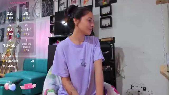 Image 2 of juliette_sweet05 Stream on Chaturbate on 1 month ago