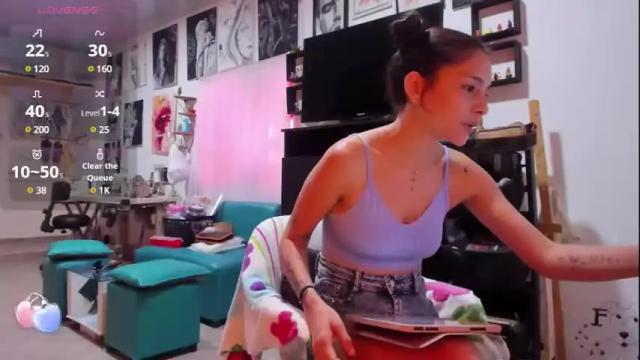 Image 7 of juliette_sweet05 Stream on Chaturbate on 1 month ago
