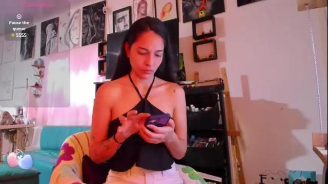 Image 2 of juliette_sweet05 Stream on Chaturbate on 6 days ago