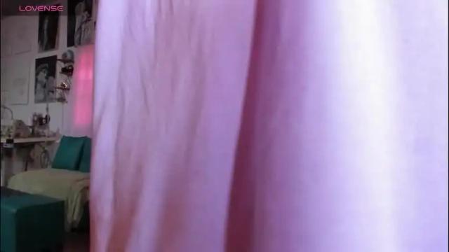 Image 10 of juliette_sweet05 Stream on Chaturbate on 20 days ago